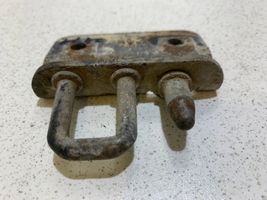 Volkswagen Crafter Aizmugurē slēdzenes cilpa 
