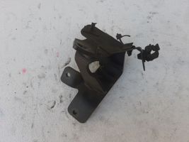 Opel Insignia A Support, tuyau de refroidissement intermédiaire 55572050