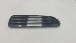 Audi 80 90 S2 B4 Grille inférieure de pare-chocs avant 8A0807346C