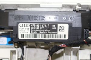 Audi A6 S6 C6 4F Światło fotela przedniego 4F0947135N