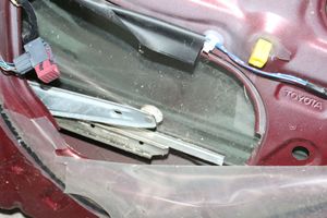 Toyota Avensis T250 Rear door 