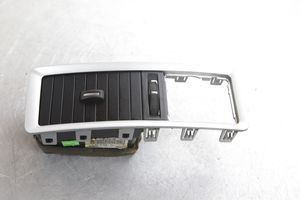 Dodge RAM Boczna kratka nawiewu deski rozdzielczej 21902691