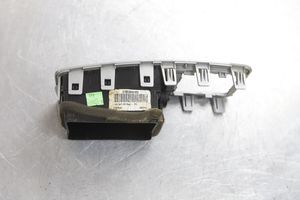 Dodge RAM Šoninės oro grotelės 21902691