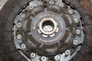 Volkswagen PASSAT B7 Clutch pressure plate 022141031S