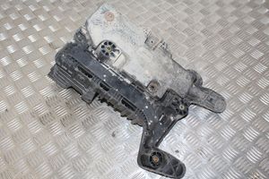 Volkswagen Tiguan Boîte de batterie 1K0915333H