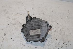 Mercedes-Benz A W169 Alipainepumppu A6402300265