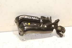 Seat Alhambra (Mk2) Guida/cerniera inferiore del rullo del portellone scorrevole 7N0843397C