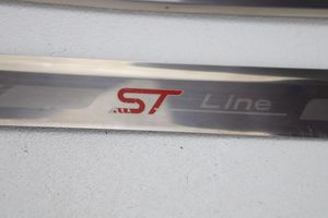 Ford Kuga II Priekinio slenksčio apdaila (vidinė) GV41S132K14BA