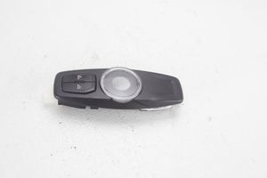 Ford Kuga II Lampka podsufitki tylna CJ5A-13K767-BH35B8