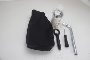 Volkswagen Tiguan Set di attrezzi 1T0805615A