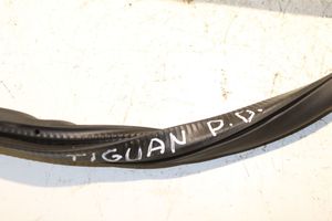 Volkswagen Tiguan Guarnizione in gomma portiera anteriore 5N0867911