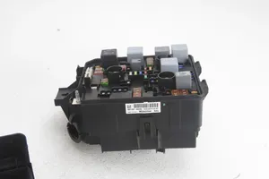 Opel Mokka Module de fusibles 95263744