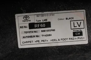 Toyota Auris E180 Tappeto per interni 5851002F60