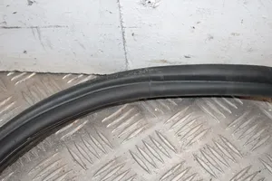 Volkswagen Tiguan Trunk rubber seal (body) 5N0827705