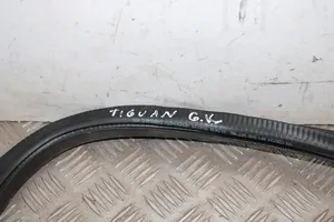 Volkswagen Tiguan Rubber seal rear door 5N0867913