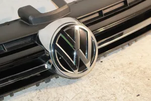Volkswagen Golf VII Grille calandre supérieure de pare-chocs avant 5G0853653