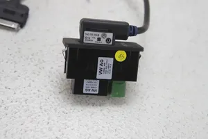 Volkswagen Golf VII Câble adaptateur AUX 5G0035222A