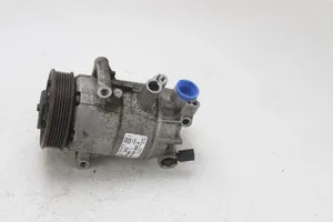 Volkswagen Tiguan Compressore aria condizionata (A/C) (pompa) 5K0820803A