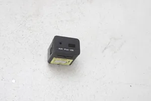 KIA Optima Connettore plug in AUX 96120-2T500