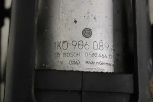 Skoda Octavia Mk2 (1Z) Polttoaineen ruiskutuksen suurpainepumppu 1K0906089A