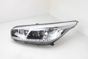 KIA Ceed Lampa przednia 92101-A2250