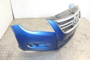 Volkswagen Tiguan Front bumper 