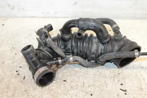 Audi A4 S4 B5 8D Tube d'admission d'air 058133356