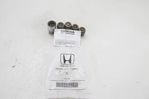 Honda CR-V Vanteiden varkaudenestomutterit ja avainhylsy 08W42SJD602PDI