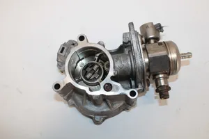 Volkswagen PASSAT B7 Fuel injection high pressure pump 06H127025M