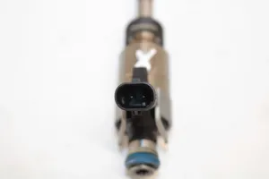 Volkswagen PASSAT B7 Injecteur de carburant 06H906036H