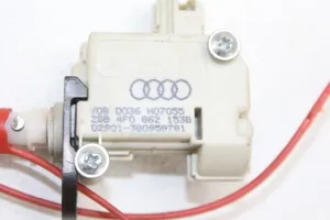 Audi A6 S6 C6 4F Degalų bako dangtelio spynos varikliukas 4F0862153B