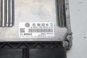 Volkswagen Tiguan Variklio valdymo blokas 03L906022HA