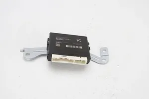 Toyota RAV 4 (XA40) Durų elektronikos valdymo blokas 89222-42041