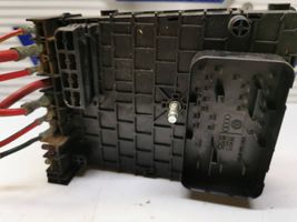 Volkswagen PASSAT B6 Módulo de fusible 3C0937125