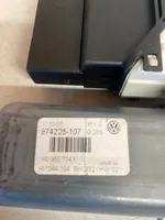 Volkswagen PASSAT B6 Galinis varikliukas langų pakėlėjo 1K0959704F