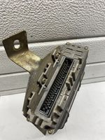 Volkswagen PASSAT B3 Dzinēja vadības bloks 8A0907311L