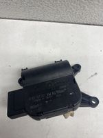 Audi A3 S3 8P Motor/activador trampilla del aire acondicionado (A/C) 0132801337