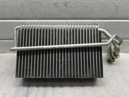 Mercedes-Benz E W211 Radiateur de chauffage A2118300358