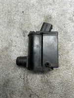 Hyundai Santa Fe Windscreen/windshield washer pump 985103E000