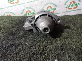 Volkswagen PASSAT Starter motor 068911024C