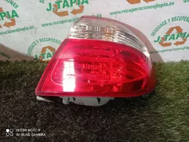 Nissan Maxima Lampa tylna 