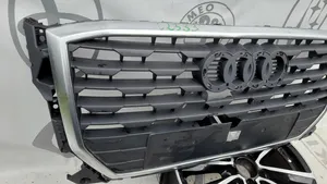 Audi Q2 - Griglia superiore del radiatore paraurti anteriore 