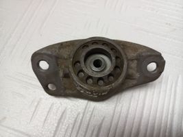 Skoda Octavia Mk2 (1Z) Staffa di rinforzo per l’ammortizzatore anteriore 3C0513353