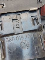 Volkswagen PASSAT B5 Copertura griglia di ventilazione laterale cruscotto 3B0819704A