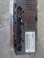 Audi A4 S4 B6 8E 8H Oro kondicionieriaus/ klimato/ pečiuko valdymo blokas (salone) 8E0820043