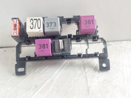 Audi A6 S6 C6 4F Module de fusibles 4F0937503