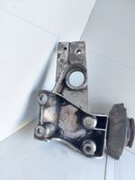 Volkswagen PASSAT B5.5 Gearbox mounting bracket 