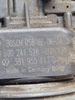 Volkswagen PASSAT B5.5 Mechanizm i silniczek wycieraczek szyby przedniej / czołowej 8D1955326B