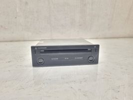 Volkswagen PASSAT B5.5 Caricatore CD/DVD FA011730B