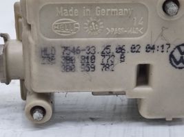Volkswagen PASSAT B5.5 Motorino del tappo del serbatoio del carburante 3B0810773B
